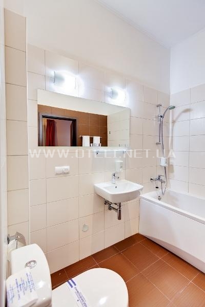 Готель «Ramada Lviv», Львів