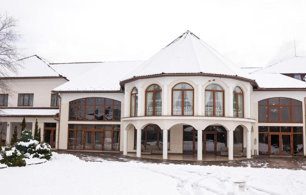 Готель Stas, Іршава