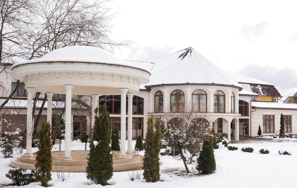 Готель Stas, Іршава